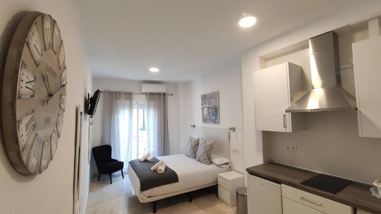 Malaka Apartment City Centre มาลากา ภายนอก รูปภาพ